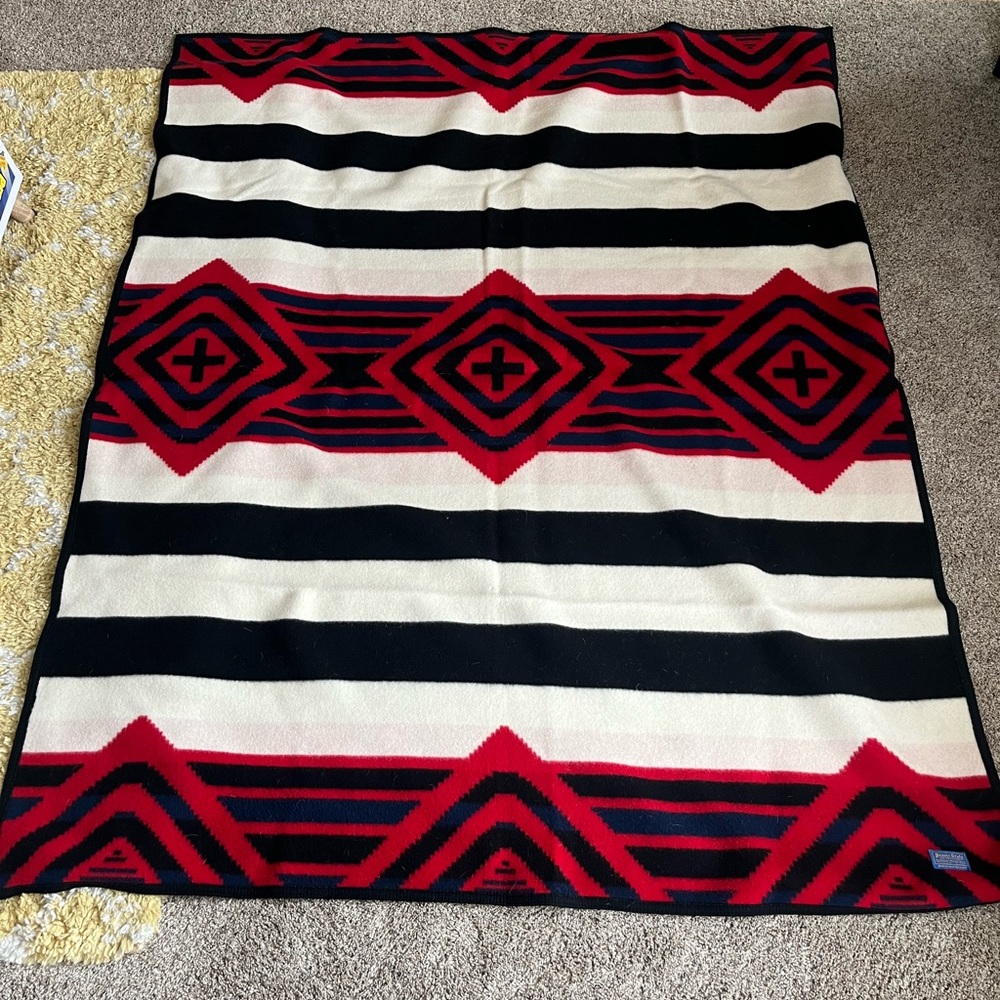 Vintage Beaver State Pendleton Woolen Mills blanket